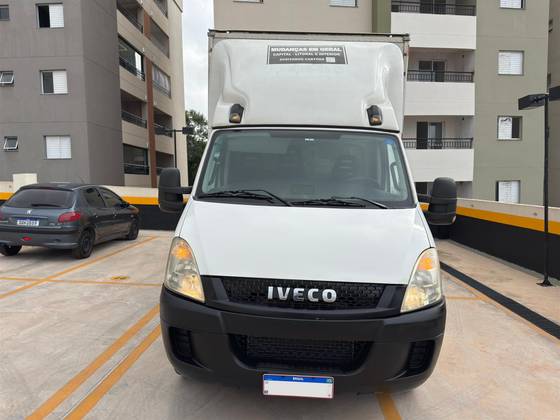IVECO DAILY 35S14 CHASSI CABINE TURBO INTERCOOLER DIESEL 2P MANUAL IVECO DAILY 35S14 CHASSI CABINE TURBO INTERCOOLER DIESEL 2P MANUAL